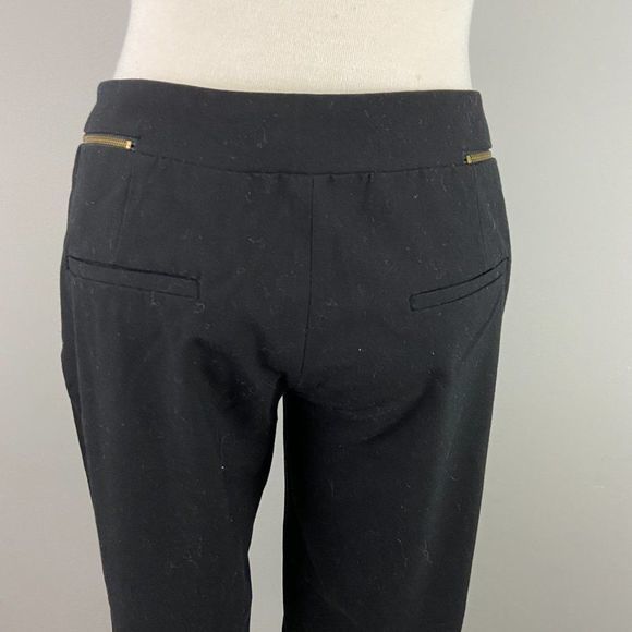 🌿4/$35 🌿FOREVER 21 Black Cropped Pants with Gold Zipper Detail - Picture 7 of 10